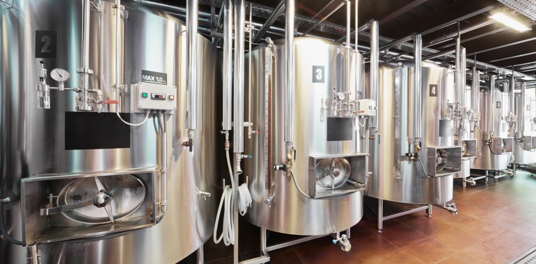 Commercial brewery equipment